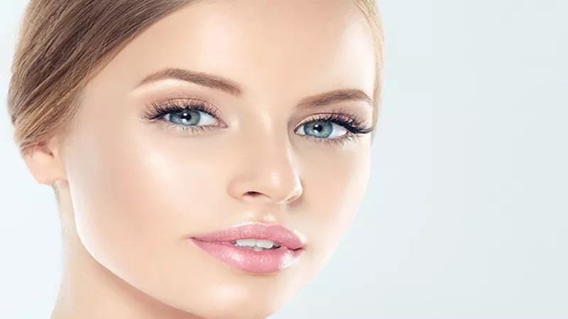 تزریق ژل لب روسی